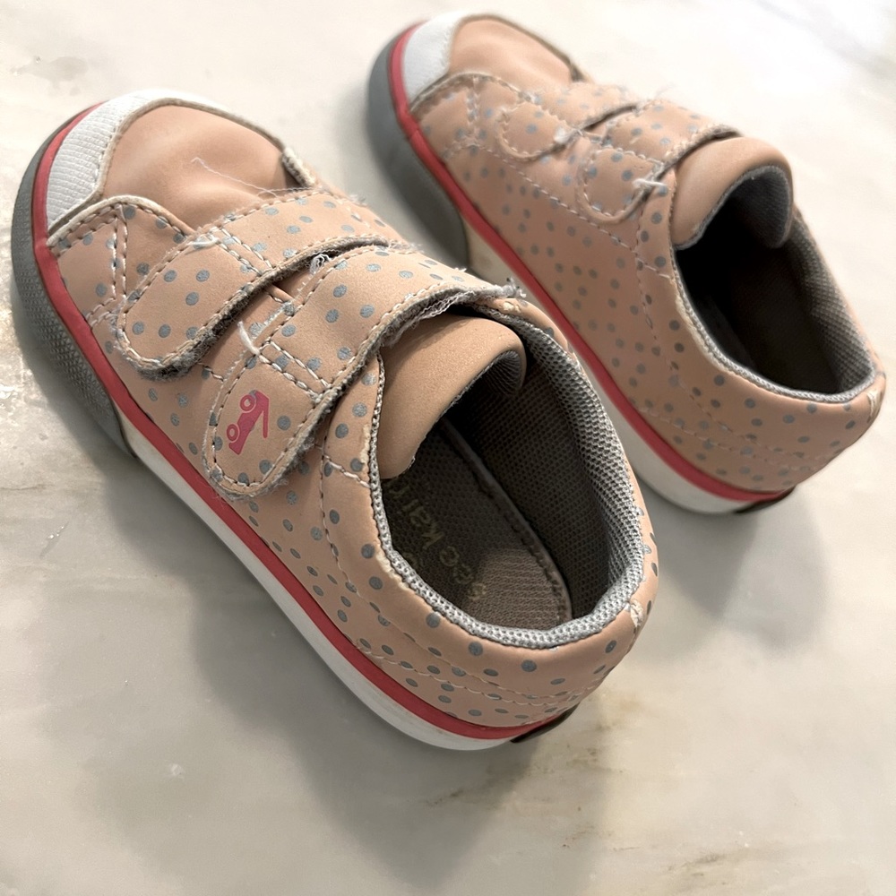 See Kai Run Basics Morgan Sneakers Pink / Peach & Silver Dots Toddler 7